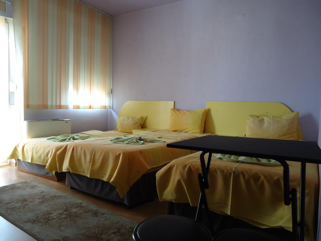 Dionis Hotel Petrich  Quarto foto